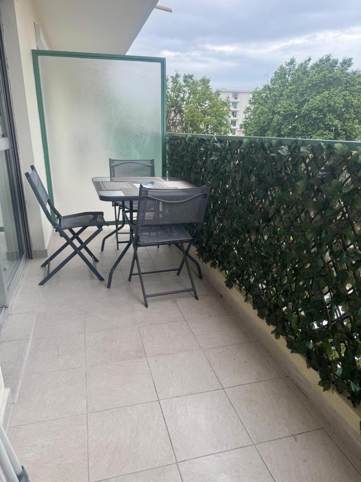 Superbe 2 pièces à 50 m de la Promenade des Anglais Nice Exterior foto